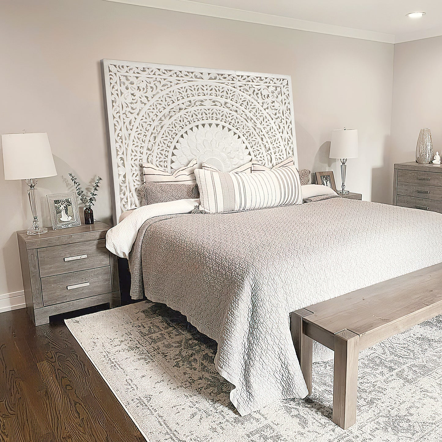 Carved Full Bed Headboard "Seruni"