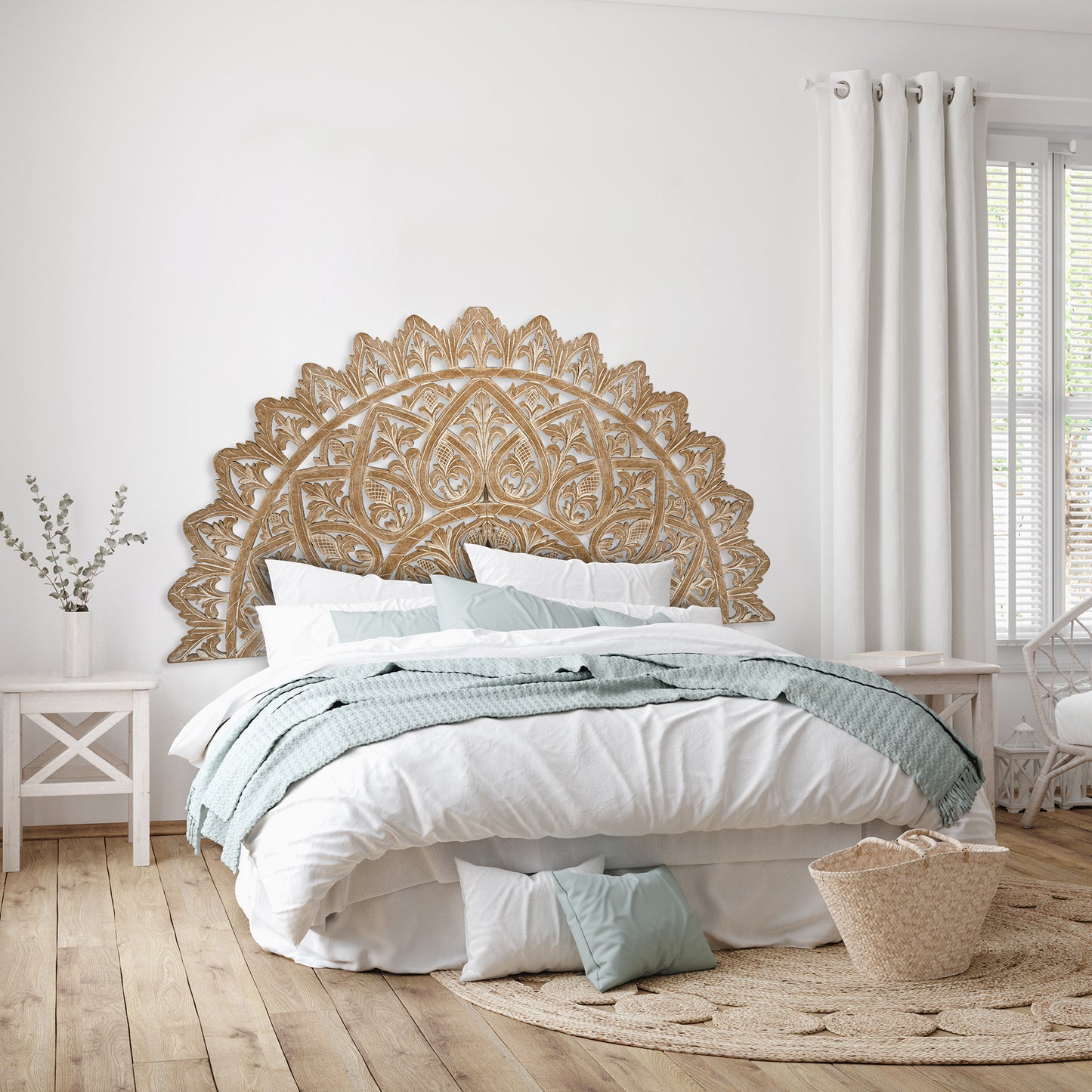 Carved Bed Headboard "Mahkota" - Antic wash - USA