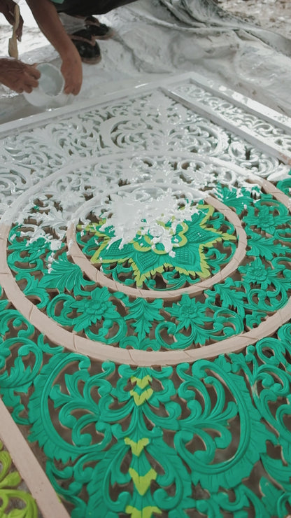 Carved Decorative Panel “Emerald” – 120 x 120 cm